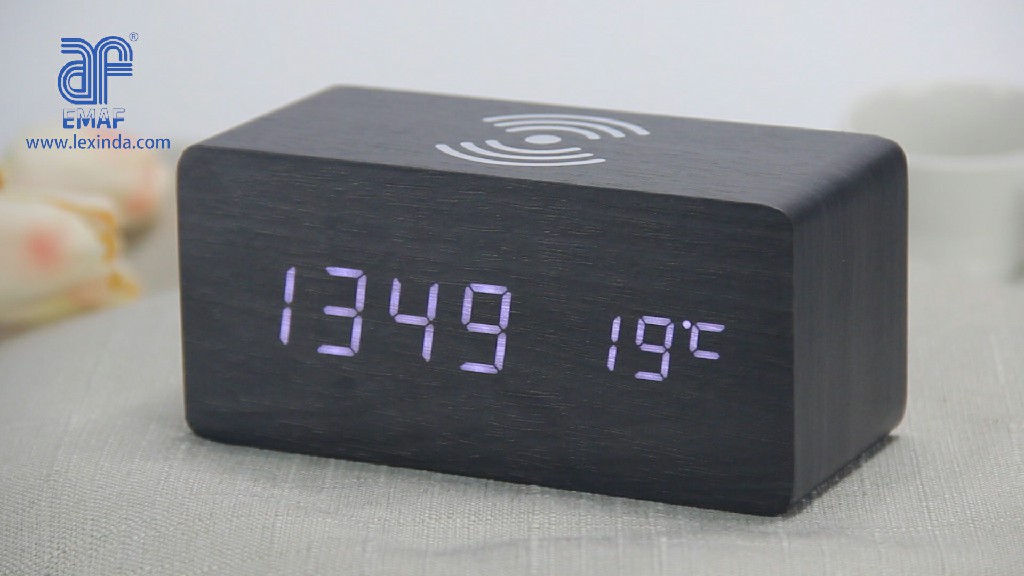 Handy Qi kabelloses Laden hölzerner digitaler Wecker mit Temperatur (ec-w030)